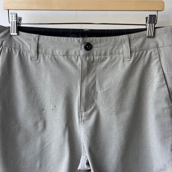 Vuori Men Aim shorts, grey/beige, Size 32 - Picture 6 of 10